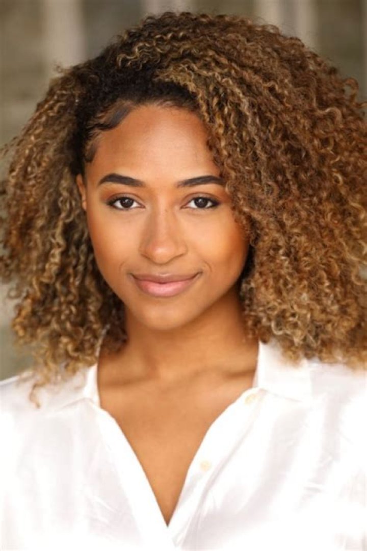Kalani Brown Biography, Age, Height, Husband, Net Worth, Family ·