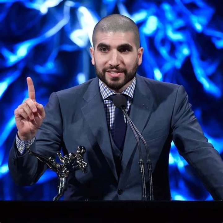 Unveiling The Net Worth Of Ariel Helwani: Discoveries And Insights